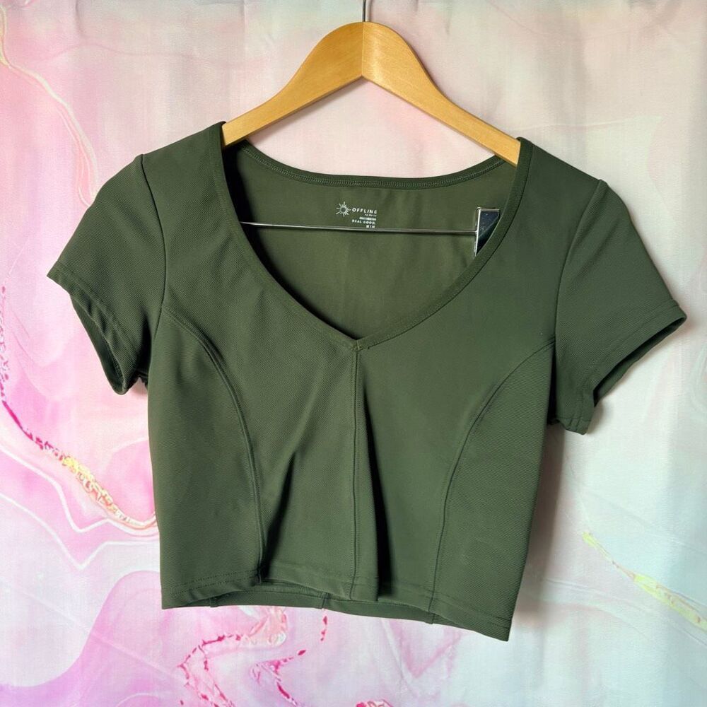 Offline by Aerie M Army Green Athletic Crop Top Dance Yoga Gym Sporty Preppy